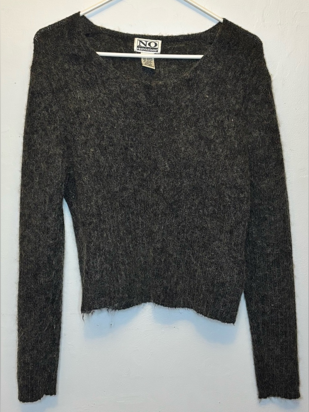 Vintage NO Restrictions Charcoal Grey Mohair Blend Fuzzy Cropped Sweater L